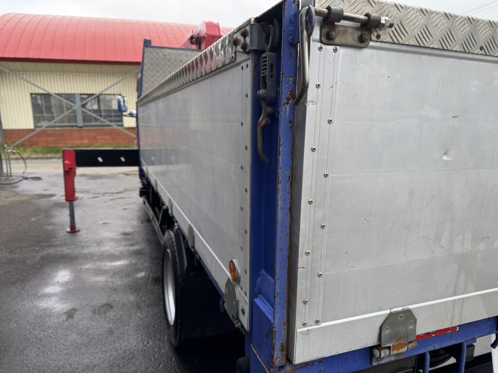 平成25年　アトラス3トン4段クレーンロング ラジコン アルミアオリ 車検令和8年6月