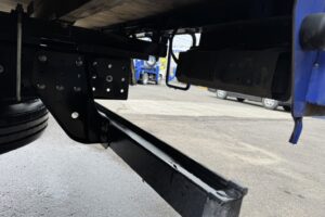 サムネイル: 平成25年　アトラス3トン4段クレーンロング ラジコン アルミアオリ 車検令和8年6月