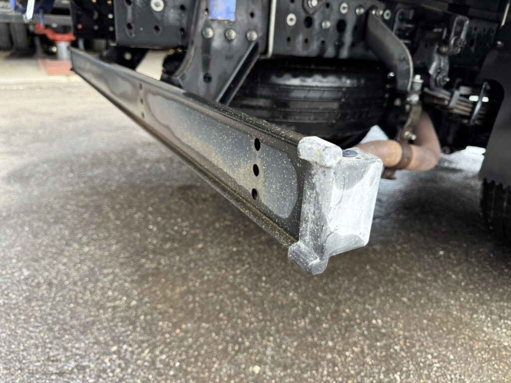 平成25年　アトラス3トン4段クレーンロング ラジコン アルミアオリ 車検令和8年6月