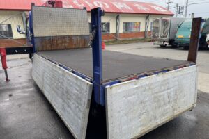 サムネイル: 平成25年　アトラス3トン4段クレーンロング ラジコン アルミアオリ 車検令和8年6月