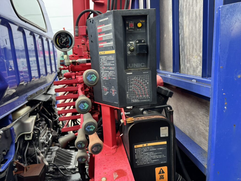 平成25年　アトラス3トン4段クレーンロング ラジコン アルミアオリ 車検令和8年6月