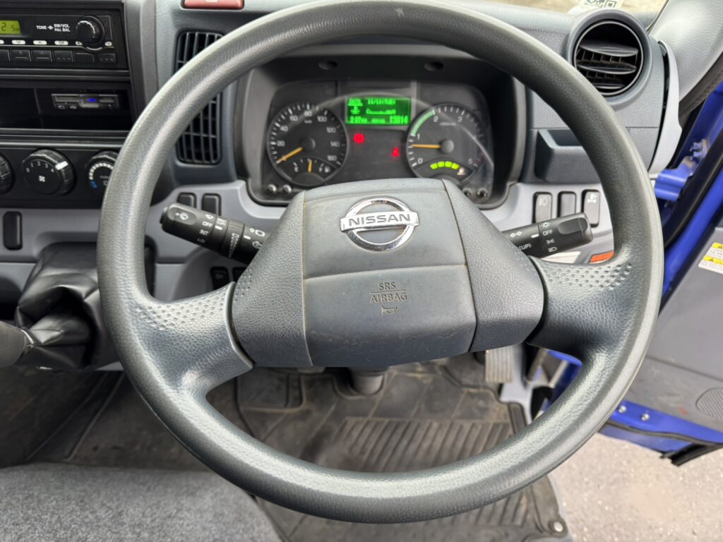 平成25年　アトラス3トン4段クレーンロング ラジコン アルミアオリ 車検令和8年6月