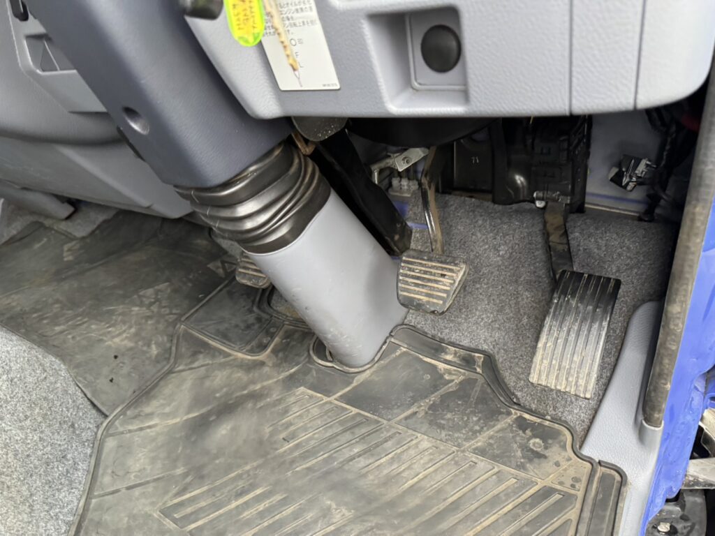 平成25年　アトラス3トン4段クレーンロング ラジコン アルミアオリ 車検令和8年6月