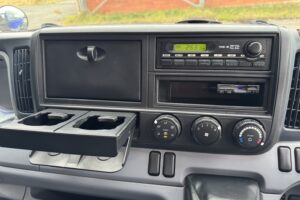 サムネイル: 平成25年　アトラス3トン4段クレーンロング ラジコン アルミアオリ 車検令和8年6月