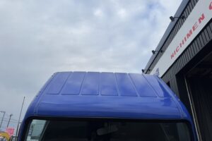 サムネイル: 平成25年　アトラス3トン4段クレーンロング ラジコン アルミアオリ 車検令和8年6月