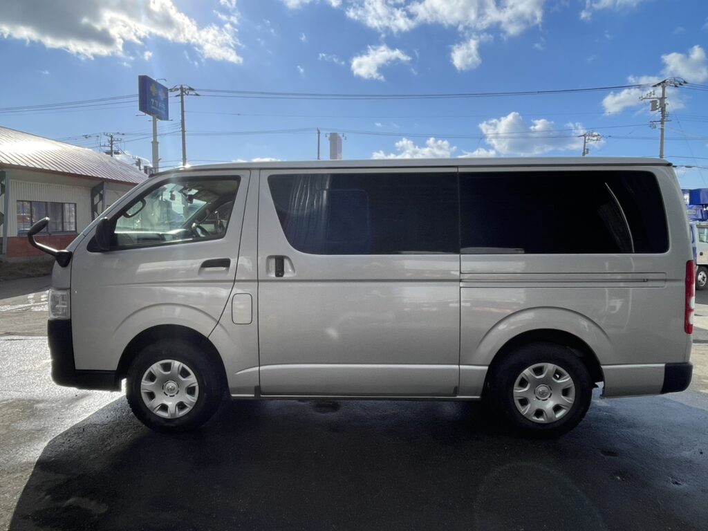令和2年　トヨタハイエースバン ロングDX 寒冷地仕様 車検1年付