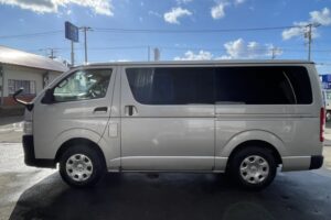 サムネイル: 令和2年　トヨタハイエースバン ロングDX 寒冷地仕様 車検1年付