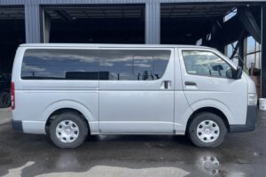 サムネイル: 令和2年　トヨタハイエースバン ロングDX 寒冷地仕様 車検1年付