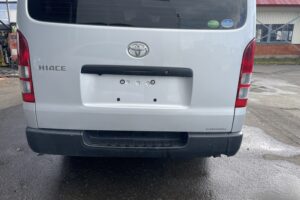 サムネイル: 令和2年　トヨタハイエースバン ロングDX 寒冷地仕様 車検1年付