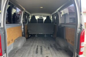 サムネイル: 令和2年　トヨタハイエースバン ロングDX 寒冷地仕様 車検1年付