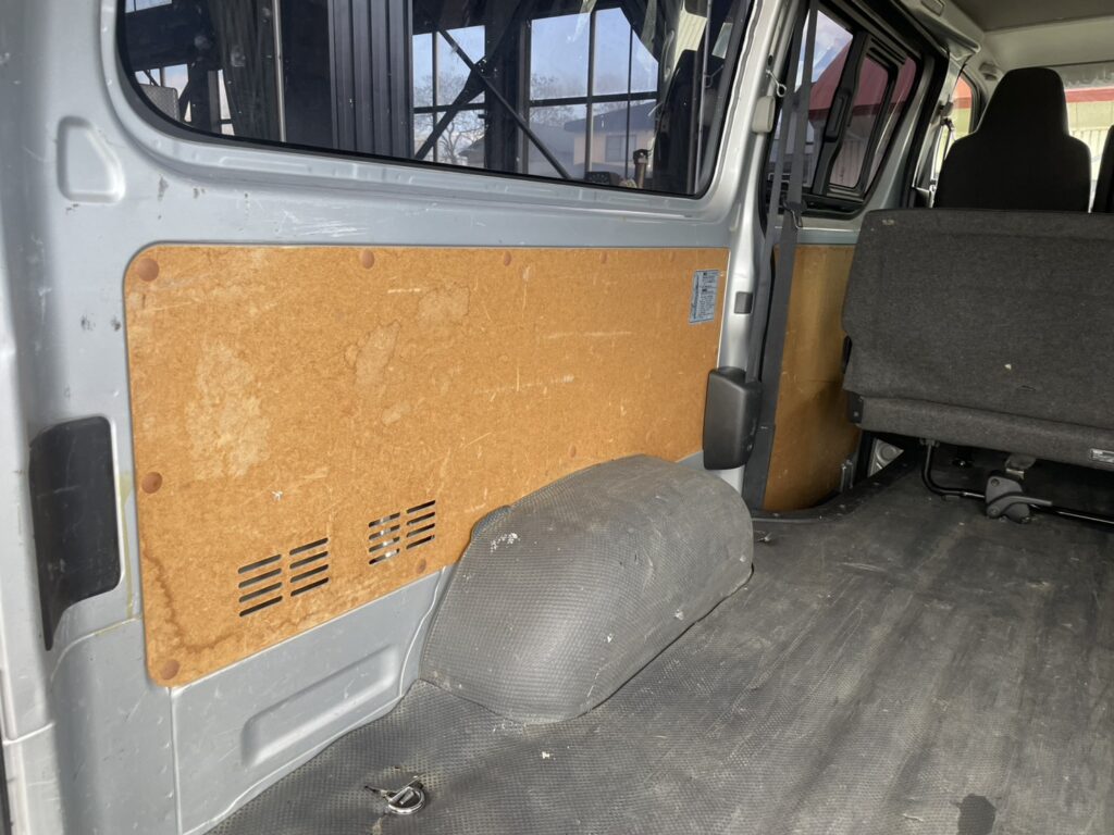 令和2年　トヨタハイエースバン ロングDX 寒冷地仕様 車検1年付