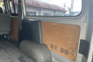 サムネイル: 令和2年　トヨタハイエースバン ロングDX 寒冷地仕様 車検1年付