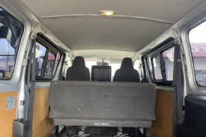 サムネイル: 令和2年　トヨタハイエースバン ロングDX 寒冷地仕様 車検1年付