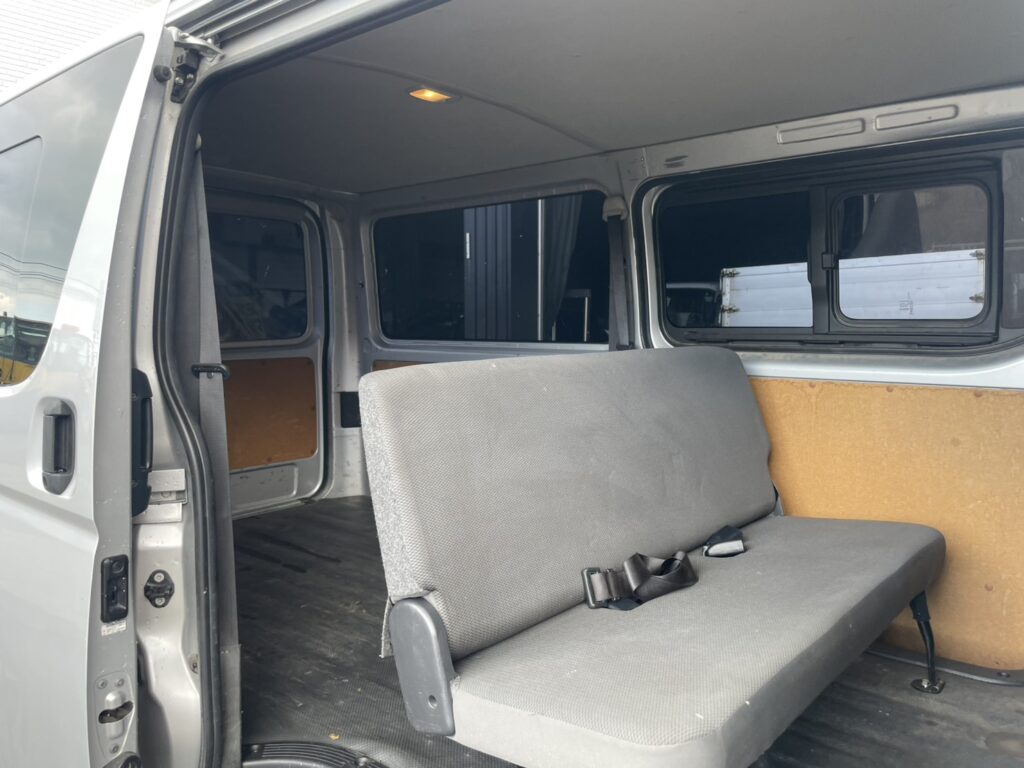 令和2年　トヨタハイエースバン ロングDX 寒冷地仕様 車検1年付