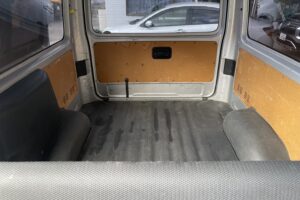 サムネイル: 令和2年　トヨタハイエースバン ロングDX 寒冷地仕様 車検1年付