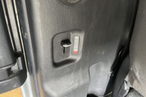 サムネイル: 令和2年　トヨタハイエースバン ロングDX 寒冷地仕様 車検1年付