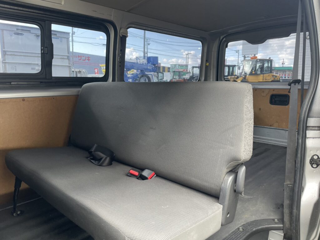 令和2年　トヨタハイエースバン ロングDX 寒冷地仕様 車検1年付