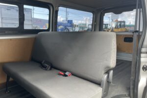 サムネイル: 令和2年　トヨタハイエースバン ロングDX 寒冷地仕様 車検1年付