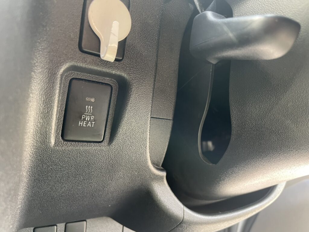 令和2年　トヨタハイエースバン ロングDX 寒冷地仕様 車検1年付