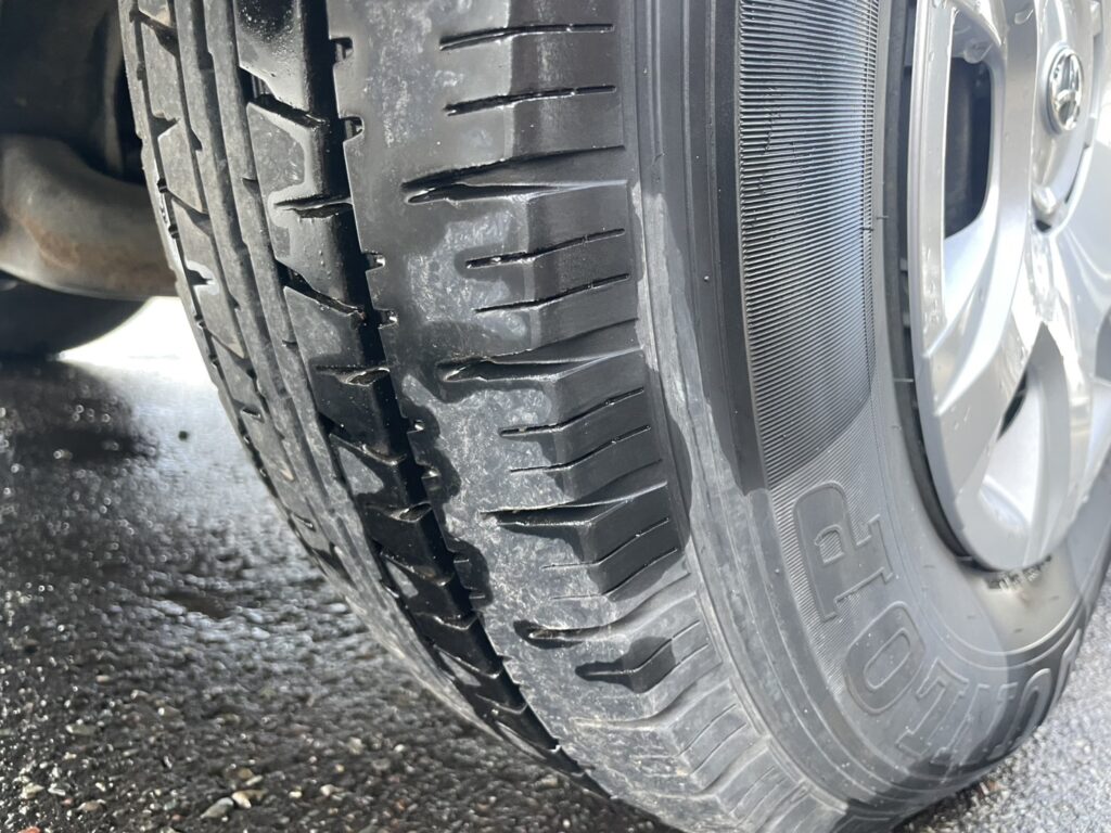 令和2年　トヨタハイエースバン ロングDX 寒冷地仕様 車検1年付