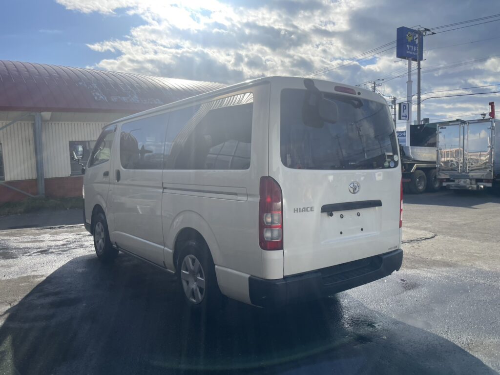 令和1年　トヨタハイエースバン ロングDX 寒冷地仕様 車検1年付