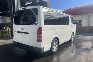 サムネイル: 令和1年　トヨタハイエースバン ロングDX 寒冷地仕様 車検1年付