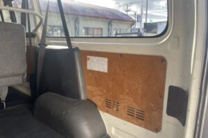 サムネイル: 令和1年　トヨタハイエースバン ロングDX 寒冷地仕様 車検1年付