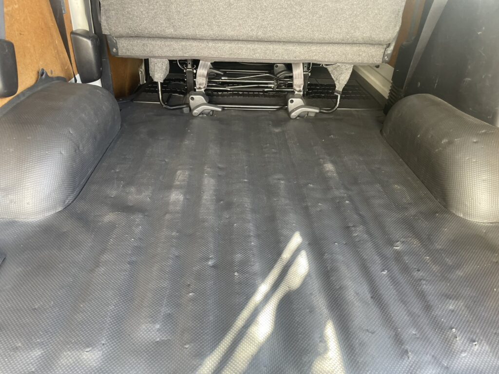 令和1年　トヨタハイエースバン ロングDX 寒冷地仕様 車検1年付