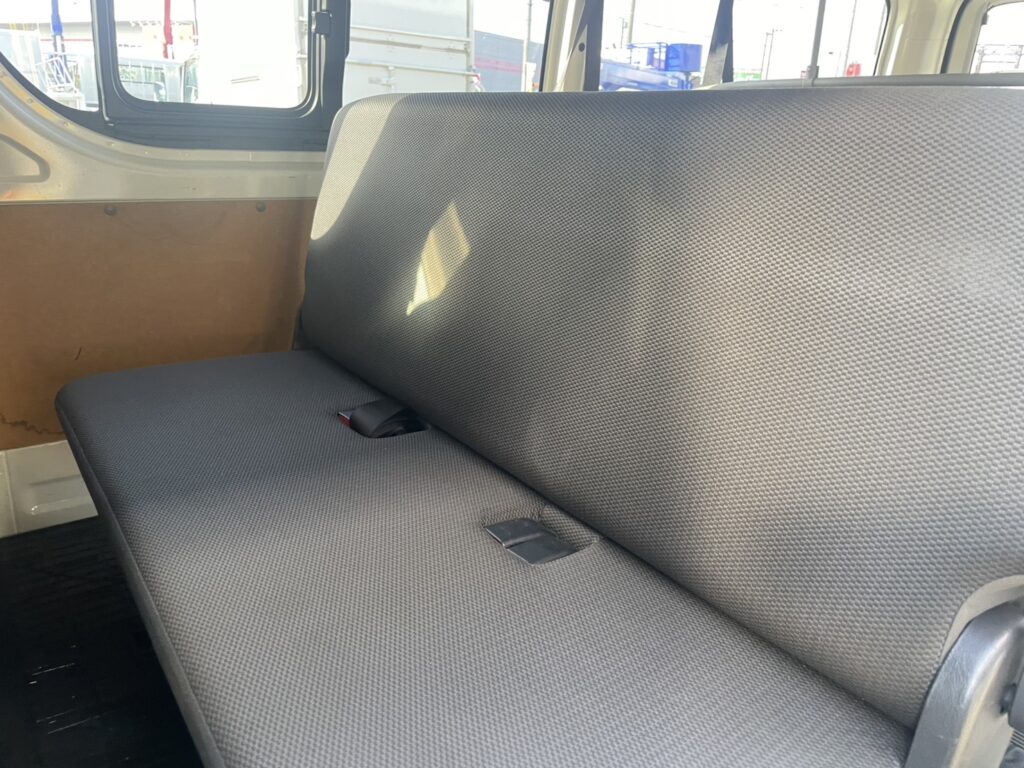 令和1年　トヨタハイエースバン ロングDX 寒冷地仕様 車検1年付