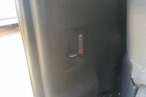 サムネイル: 令和1年　トヨタハイエースバン ロングDX 寒冷地仕様 車検1年付