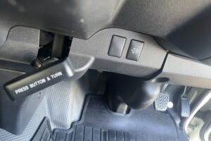 サムネイル: 令和1年　トヨタハイエースバン ロングDX 寒冷地仕様 車検1年付