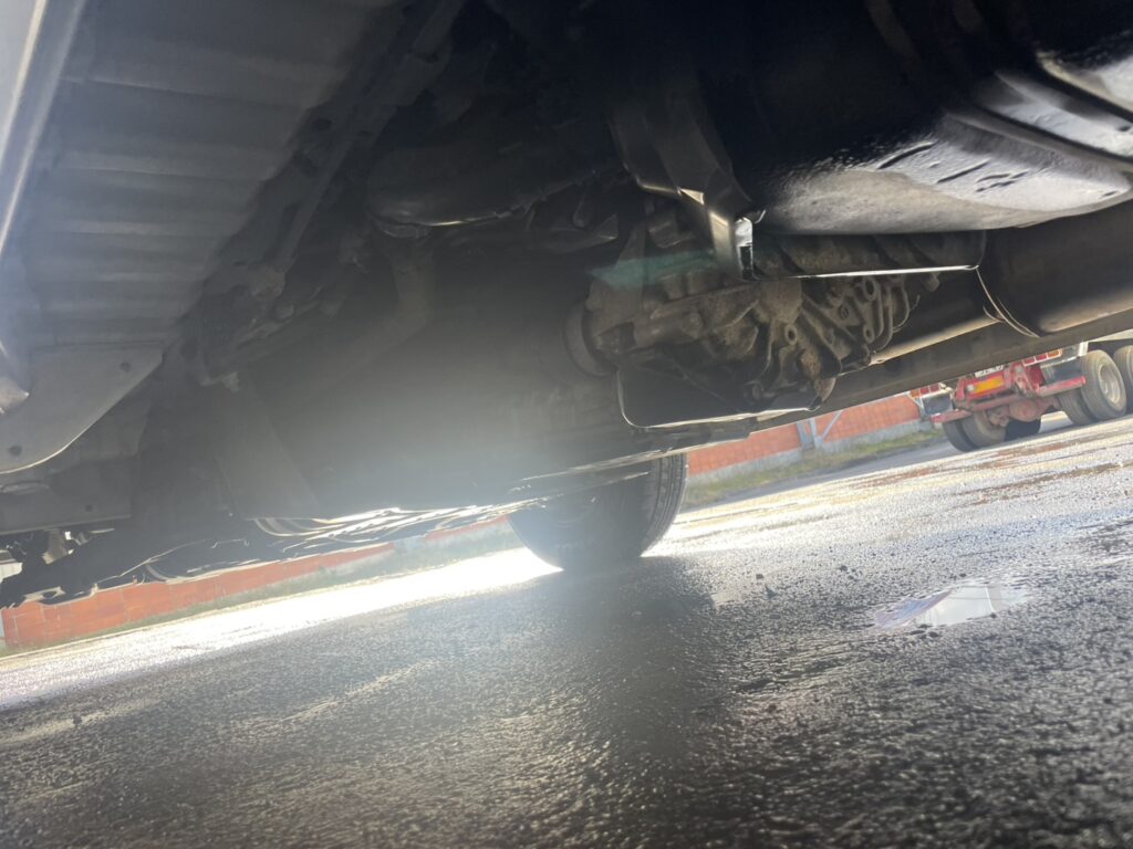 令和1年　トヨタハイエースバン ロングDX 寒冷地仕様 車検1年付