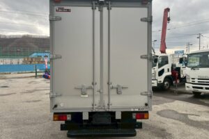 サムネイル: 平成30年式デュトロアルミバン　４WD！　積載1850kg　