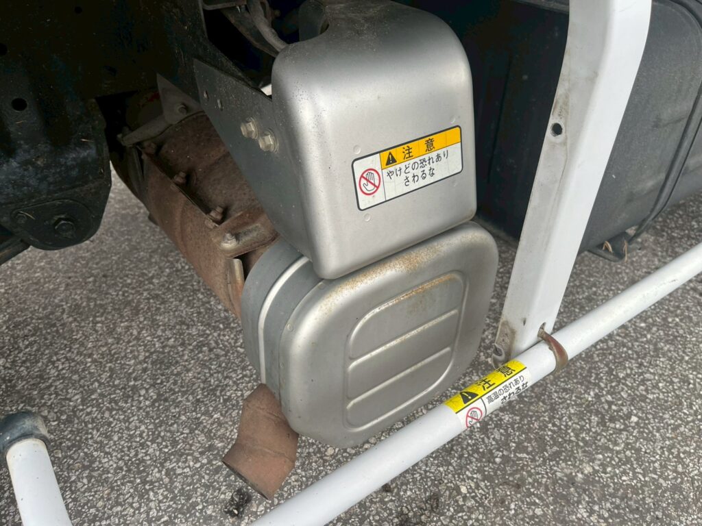 平成30年式デュトロアルミバン　４WD！　積載1850kg　