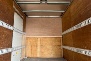 サムネイル: 平成30年式デュトロアルミバン　４WD！　積載1850kg　