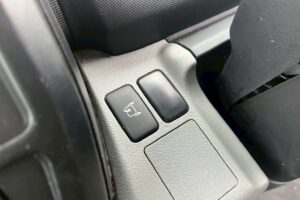 サムネイル: 平成30年式デュトロアルミバン　４WD！　積載1850kg　