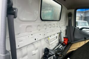 サムネイル: 平成30年式デュトロアルミバン　４WD！　積載1850kg　