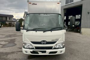 サムネイル: 平成30年式デュトロアルミバン　４WD！　積載1850kg　