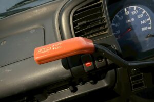 サムネイル: 平成18年式エルフ12m高所作業車　スチールバケット