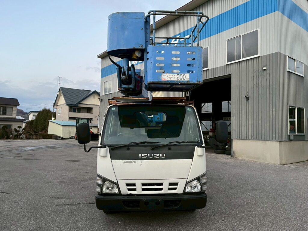 平成18年式エルフ12m高所作業車　スチールバケット