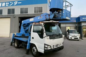 サムネイル: 平成18年式エルフ12m高所作業車　スチールバケット