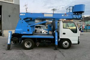 サムネイル: 平成18年式エルフ12m高所作業車　スチールバケット