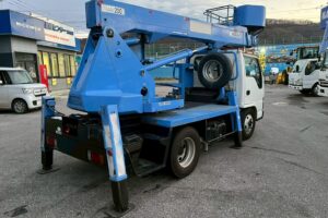 サムネイル: 平成18年式エルフ12m高所作業車　スチールバケット