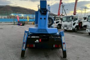サムネイル: 平成18年式エルフ12m高所作業車　スチールバケット