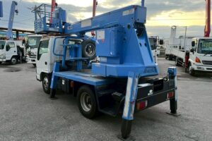 サムネイル: 平成18年式エルフ12m高所作業車　スチールバケット