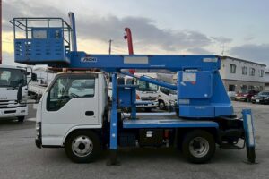 サムネイル: 平成18年式エルフ12m高所作業車　スチールバケット