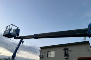 サムネイル: 平成18年式エルフ12m高所作業車　スチールバケット