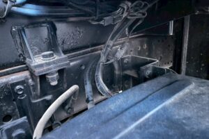 サムネイル: 平成18年式エルフ12m高所作業車　スチールバケット