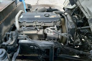 サムネイル: 平成18年式エルフ12m高所作業車　スチールバケット