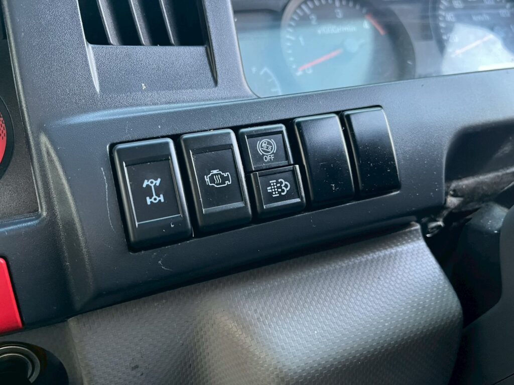 【★超希少★】平成21年式　エルフ　ローダーダンプ　４WD！　最大積載3000㎏　三方開き　